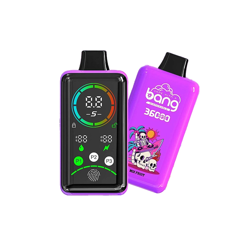 Bang 36000 Power Puffs Vape Großhandel 9 Nahaufnahme von zwei violetten Bang 36000 Power Vapes mit digitalen Bedienelementen auf dem einen und bunten tropischen Motiven mit dem Text "Vape with a Bang" und "36000" auf dem anderen in gemischtem Fruchtgeschmack.