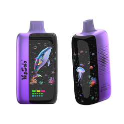 Vapsolo Master 70000 Puffs Jednorazowe Vape Hurtownia 18 Urządzenie do waporyzacji Vapsolo Master 70K w kolorze fioletowym, z dużym wielorybem, meduzą i roślinami wodnymi na wyświetlaczu. Tekst