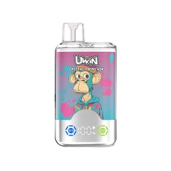 Uwin X RandM Twins Cristal 40K Puffs Vape Mayorista 32 Cartucho de vapeo Uwin Crystal Twins 40K con un mono de dibujos animados en un colorido diseño de sudadera con capucha, con sabores de sandía helada y bayas mixtas.