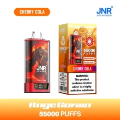 JNR Rage Gorilla 55000 Puffs eldobható Vape nagykereskedelem 14 JNR Rage Gorilla eldobható vape - Cherry Cola íz - piros akcentusú készülék tüzes gorilla grafikával és hozzá illő dobozban “55,000 PUFFS” és nikotin figyelmeztető címkével.