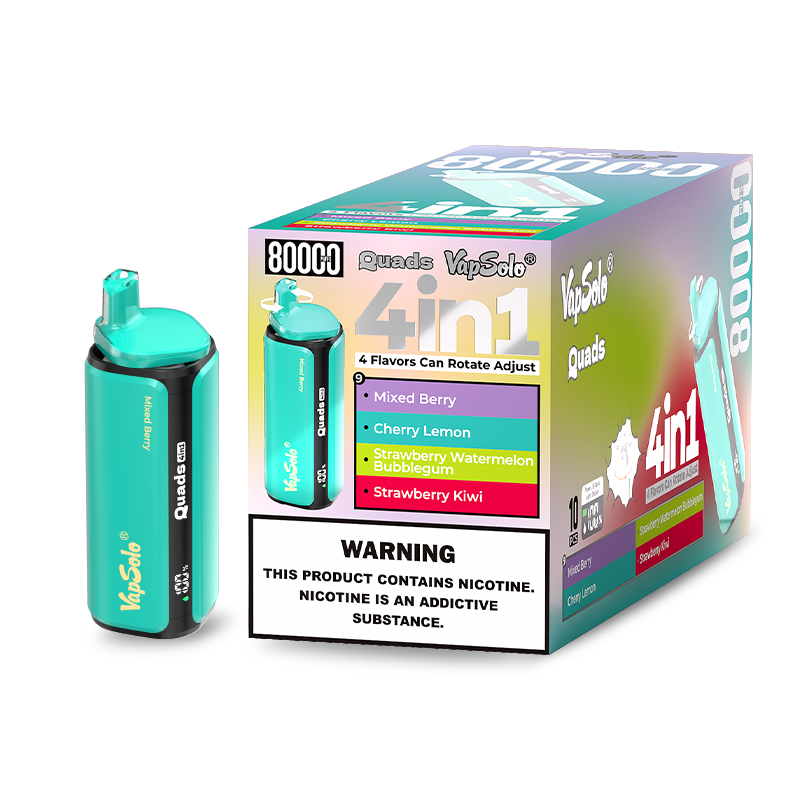 Vapsolo Quads 80000 Puffs 4 w 1 Jednorazowe Vape Hurtownia 7 Teal VapSolo Quads 80000 jednorazowe urządzenie vape 4 w 1 i kolorowe pudełko detaliczne przedstawiające opcje smaku z regulacją obrotową: Mixed Berry, Cherry Lemon, Strawberry Watermelon Bubblegum, Strawberry Kiwi; widoczne ostrzeżenie o nikotynie.
